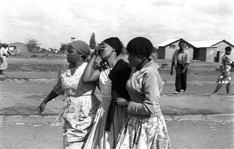 Il Massacro di Sharpeville; Una Spinta Verso la Fine dell'Apartheid in Sudafrica